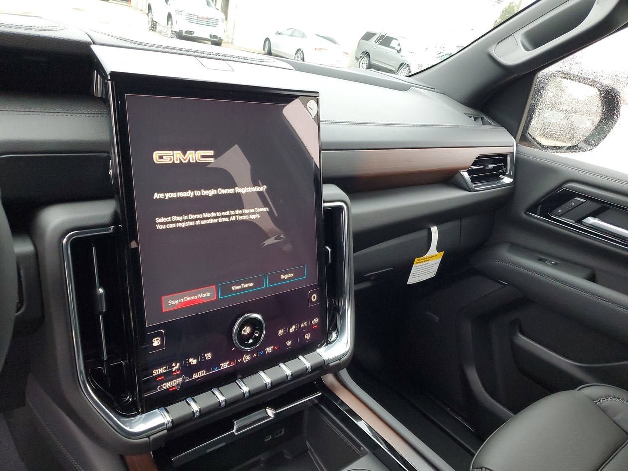 New 2026 GMC Yukon XL Denali w/ Denali Reserve Package AWD/4WD image 26