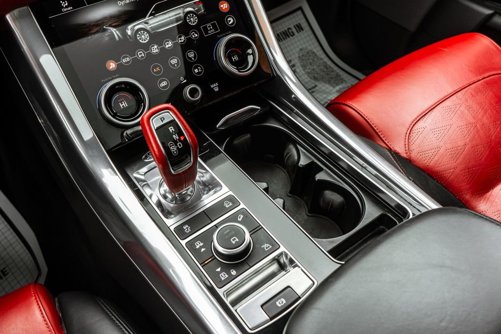 Used 2020 Land Rover Range Rover Sport SVR image 26