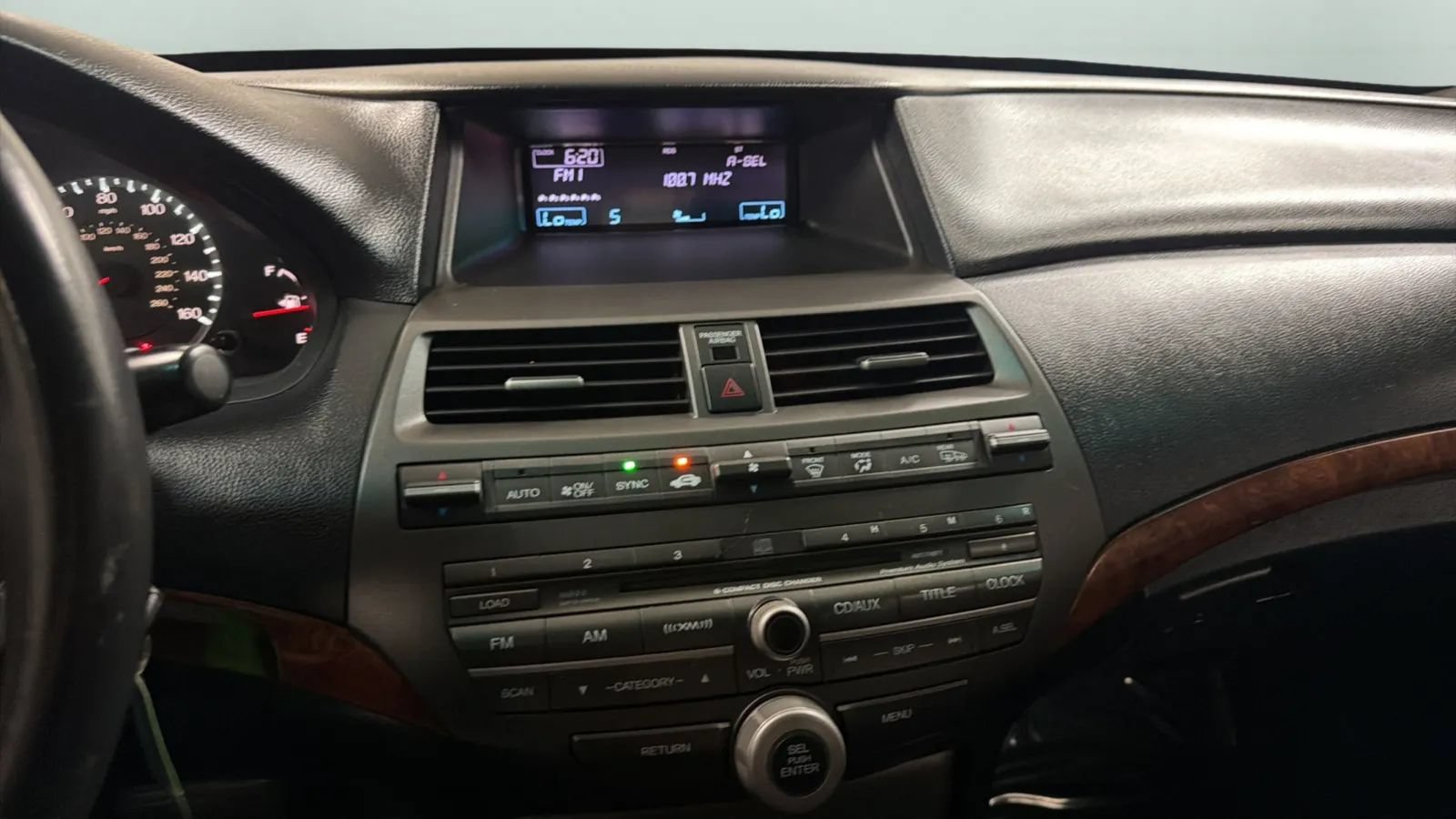 Used 2011 Honda Accord EX-L image 14