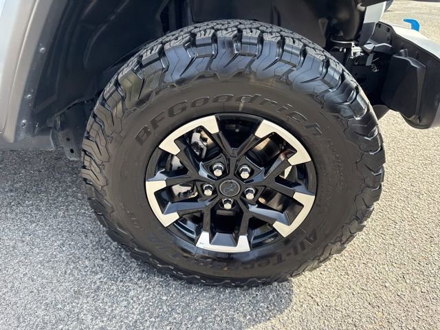 Used 2025 Jeep Wrangler Unlimited Rubicon 4xe w/ Safety Group image 13