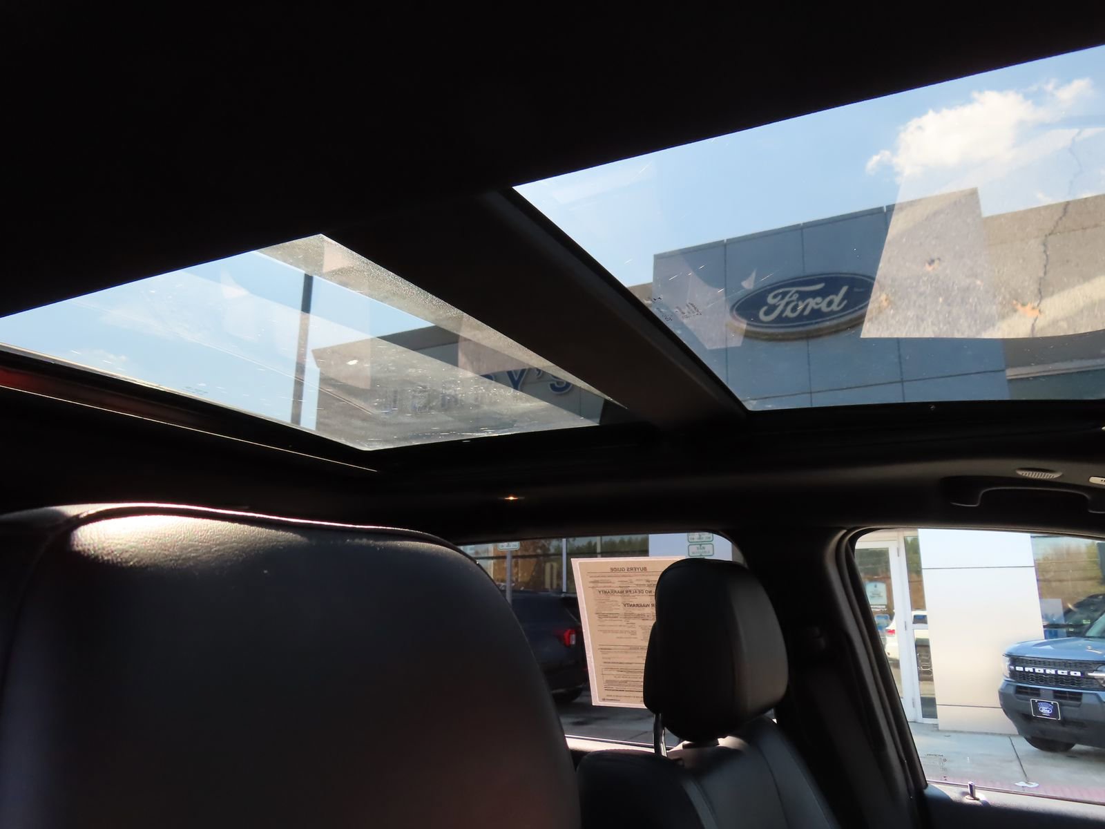 Used 2021 Jeep Grand Cherokee Limited w/ Luxury Group II image 31