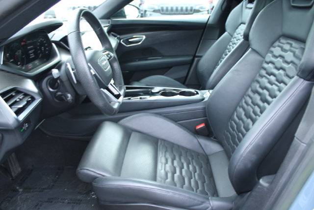 Used 2023 Audi e-tron GT Premium Plus w/ Performance Package AWD/4WD image 35