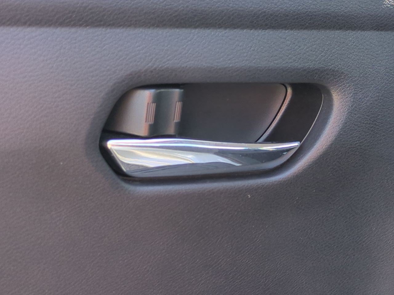 Certified 2025 Nissan Versa SV FWD image 27