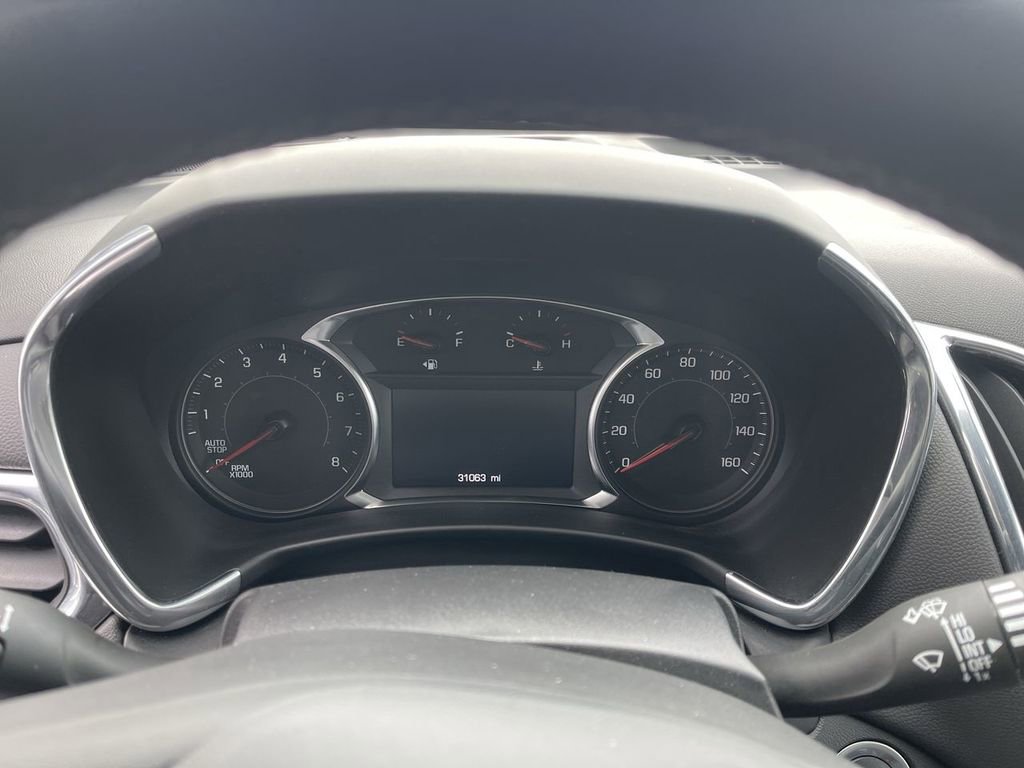 Used 2023 Chevrolet Equinox LT image 3