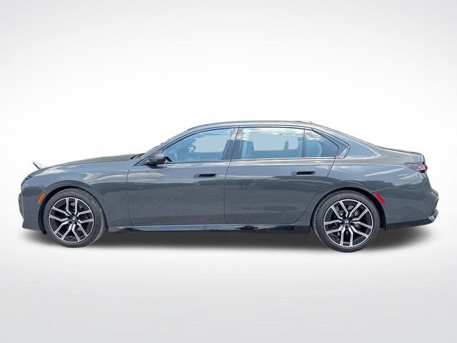 Used 2023 BMW 760i xDrive w/ Parking Assistance Package AWD/4WD image 2
