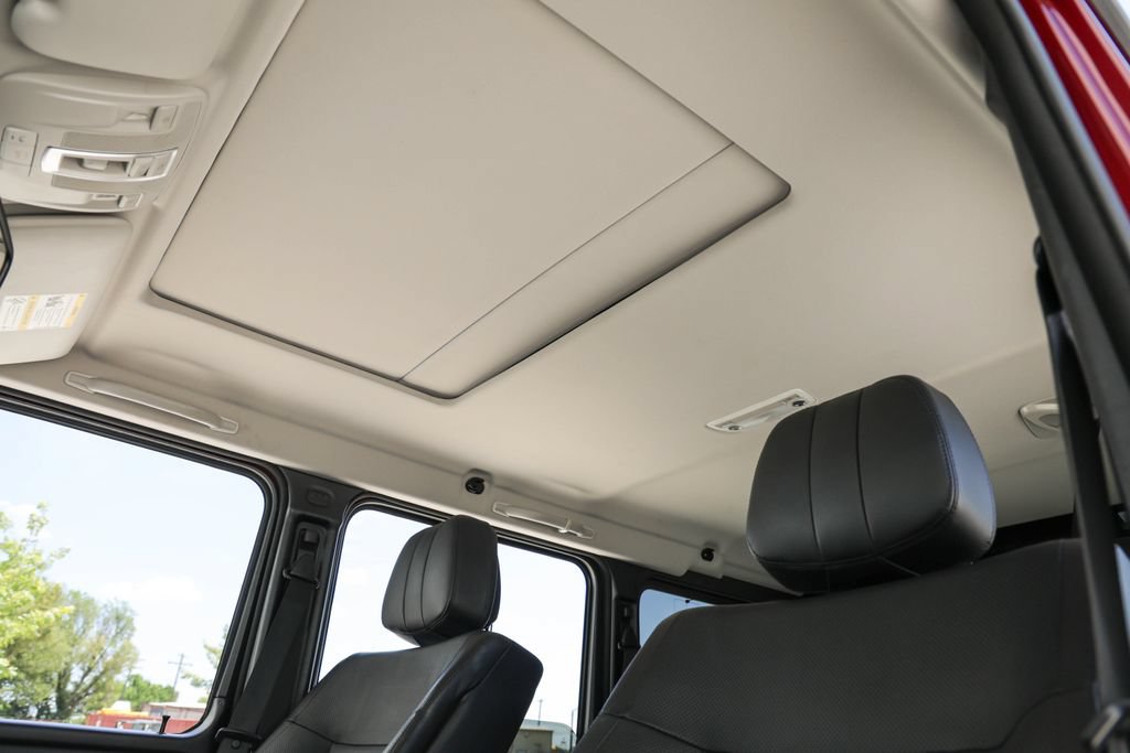 Used 2017 Mercedes-Benz G 550 image 16