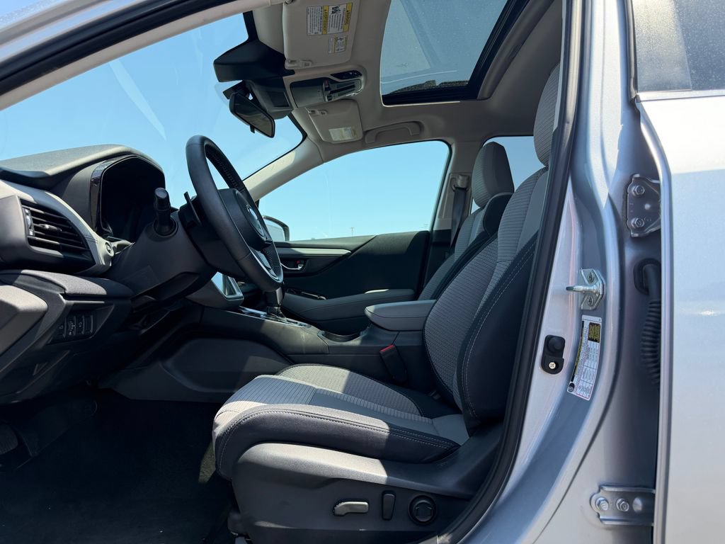 Used 2023 Subaru Outback Premium AWD/4WD image 5
