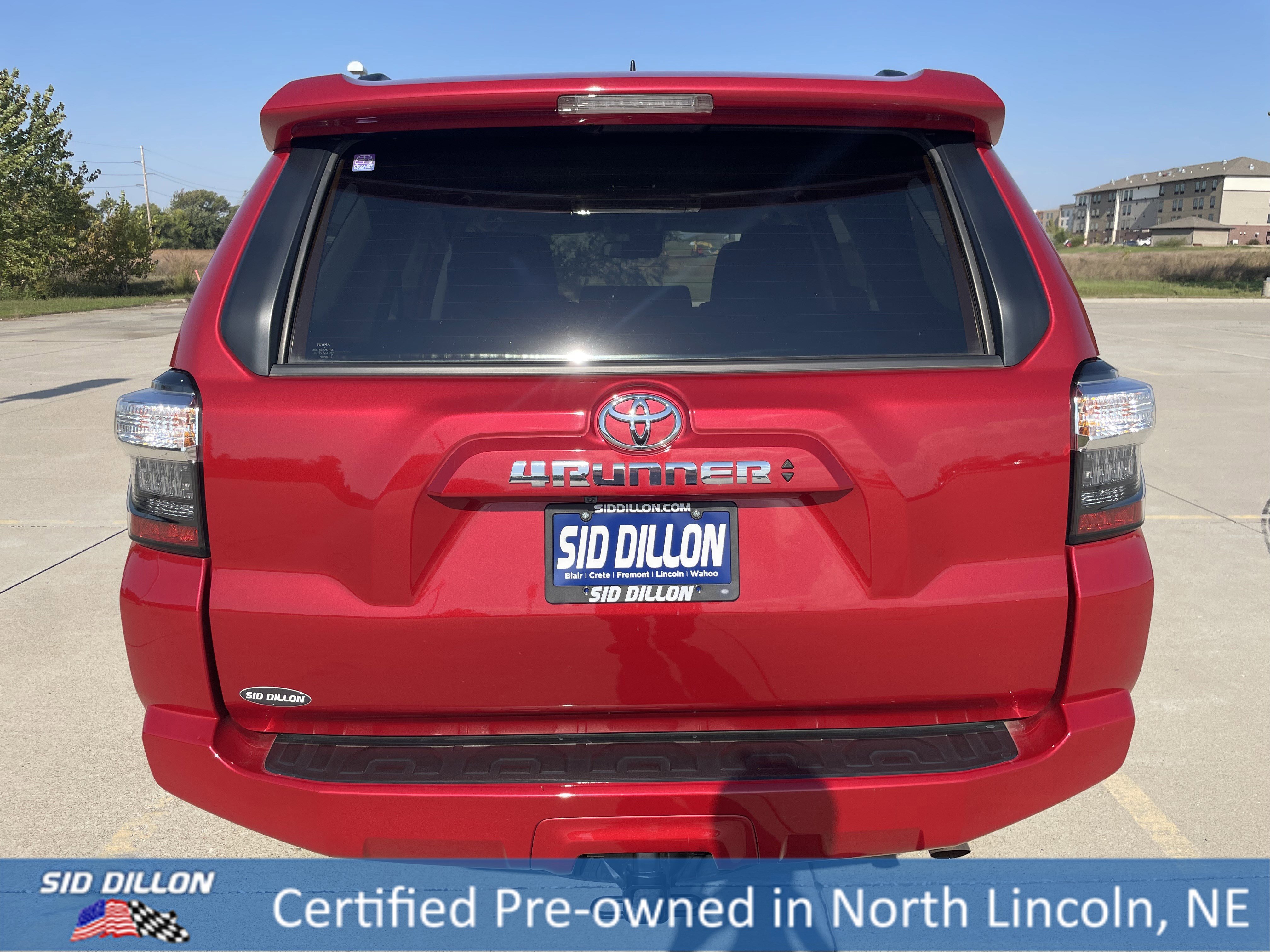 Used 2022 Toyota 4Runner SR5 image 5