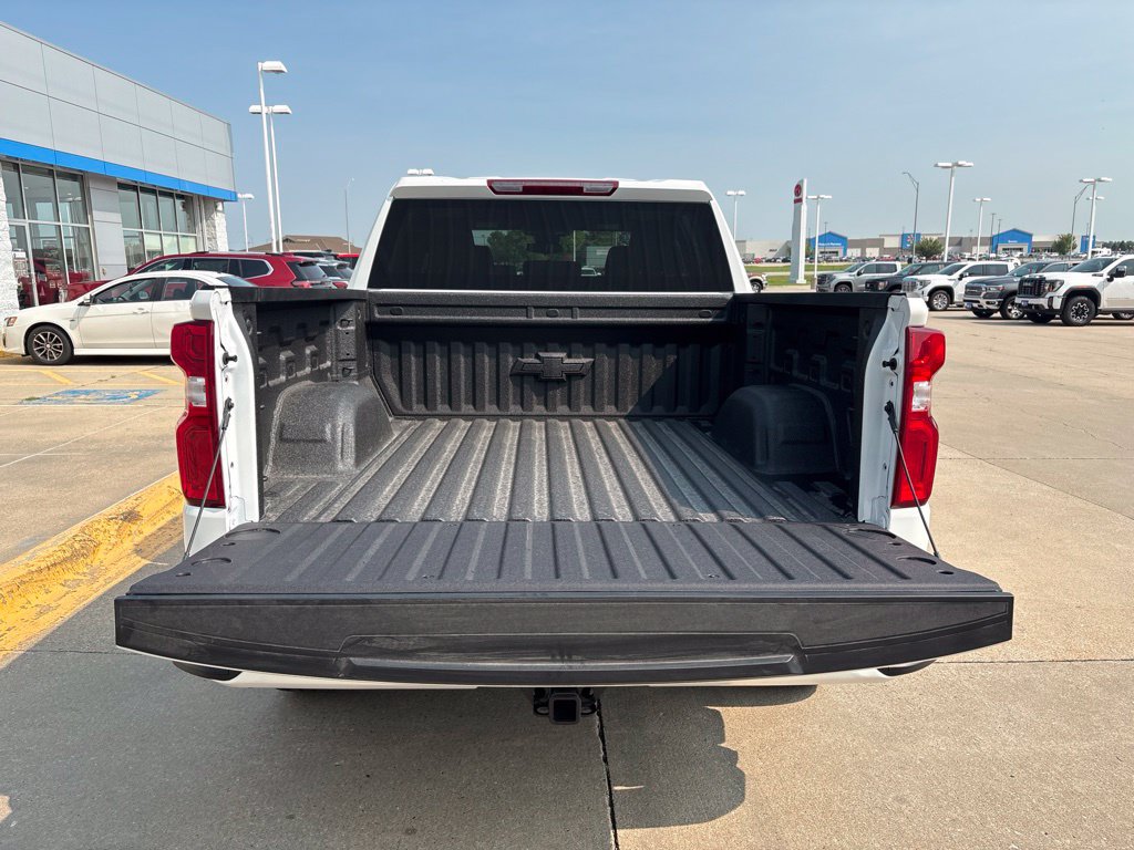 New 2026 Chevrolet Silverado 1500 RST w/ RST Select Package AWD/4WD image 8