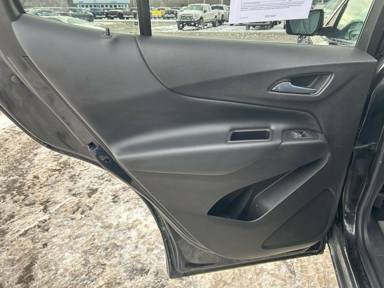 Used 2018 Chevrolet Equinox LT image 13