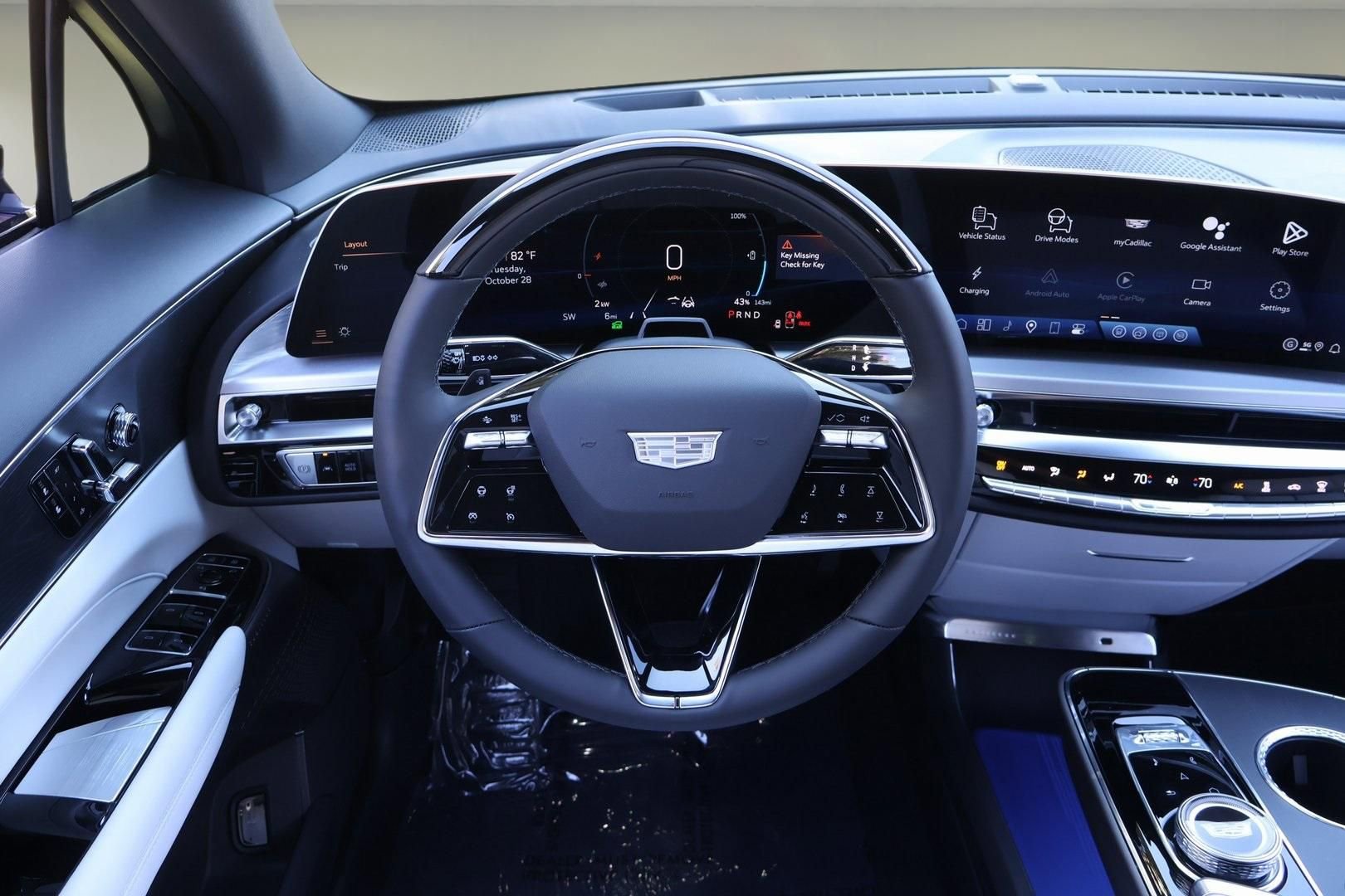 New 2026 Cadillac Lyriq Sport RWD image 19