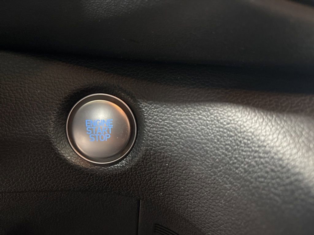 Used 2022 Hyundai Santa Fe SEL w/ Convenience Package image 27