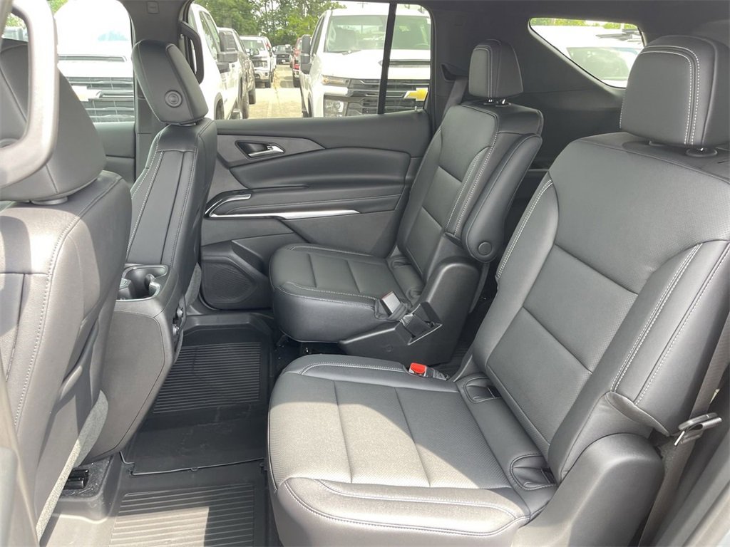 New 2026 Chevrolet Traverse LT w/ Sun and Wheel Package image 23