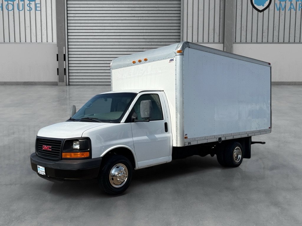 Used 2007 GMC Savana 3500 RWD image 1