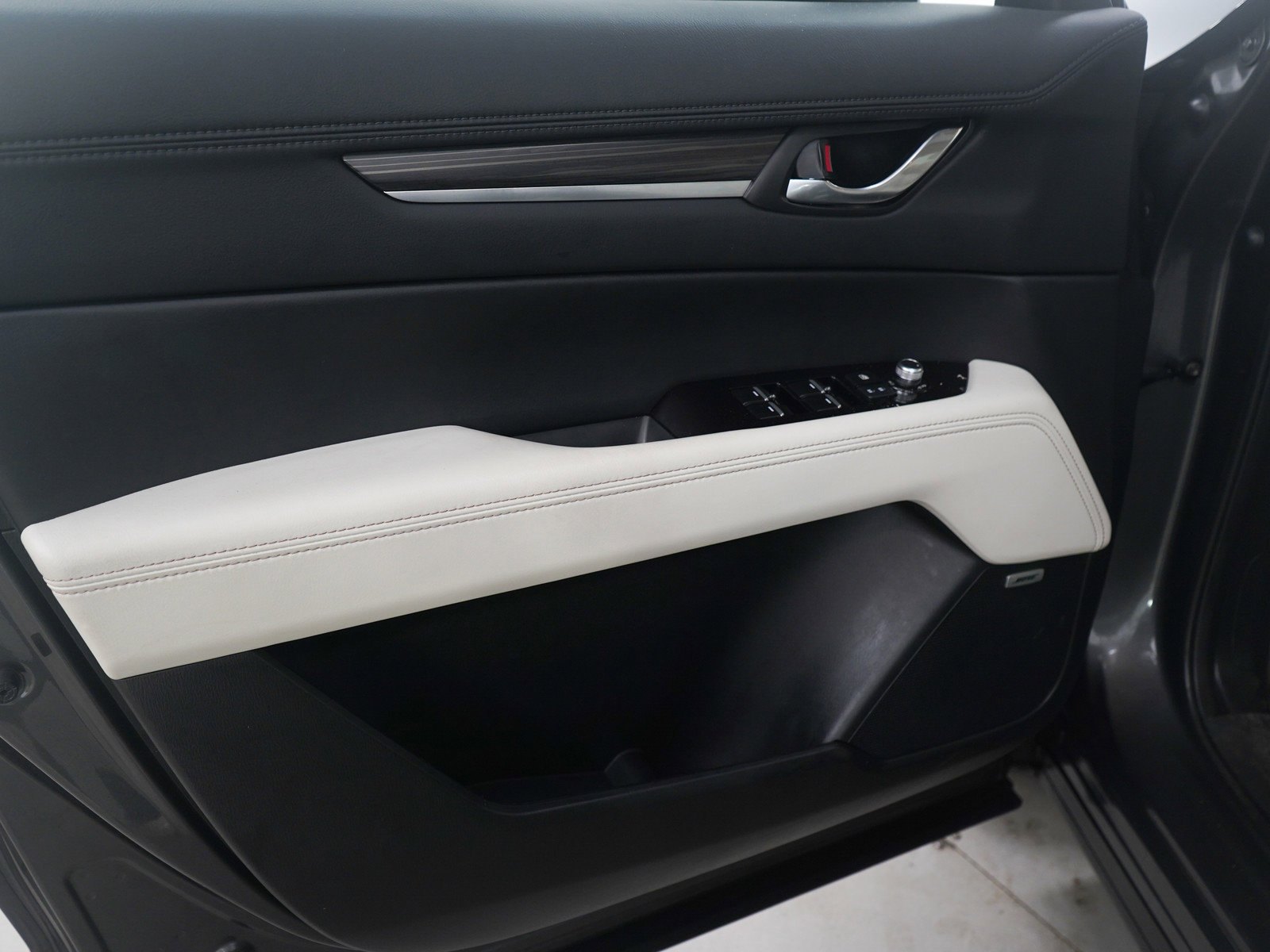 Used 2023 MAZDA CX-5 AWD 2.5 S w/ Premium Plus Pkg image 24