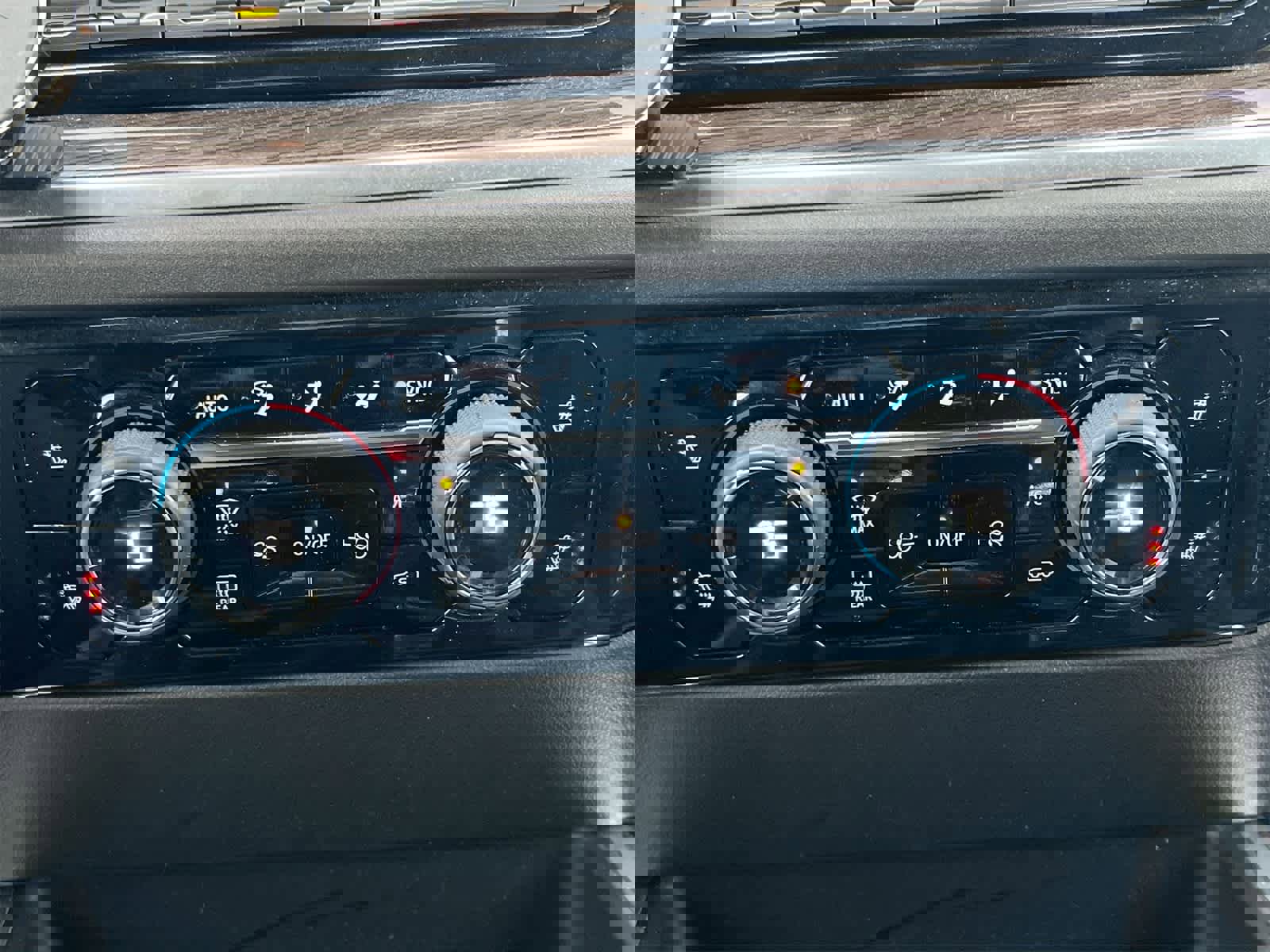 Used 2022 Chevrolet Silverado 1500 LT image 27