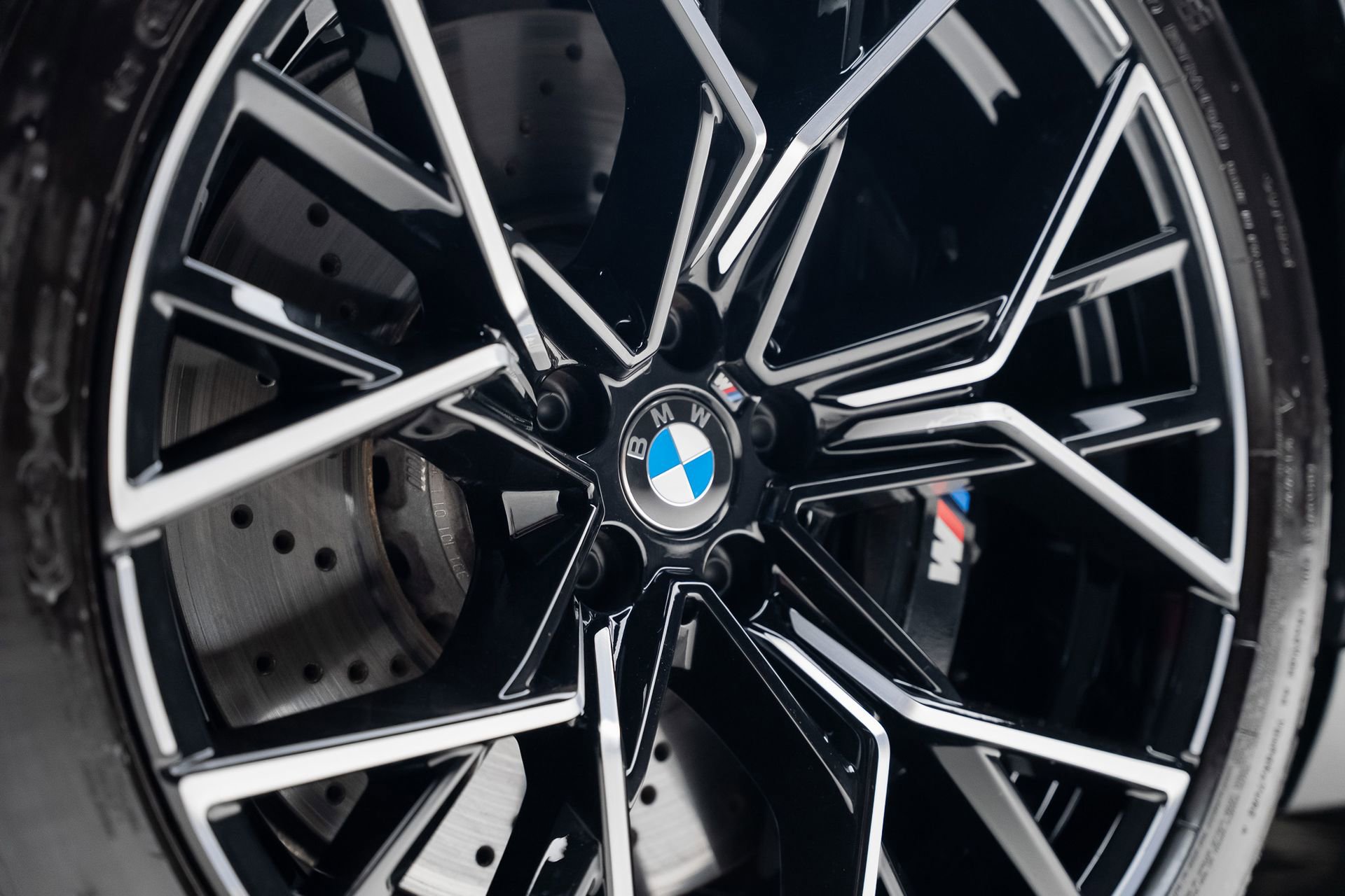 Used 2024 BMW M8 Competition image 25