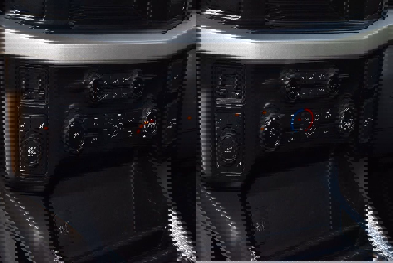 Used 2023 Ford F250 XLT w/ FX4 Off-Road Package image 29