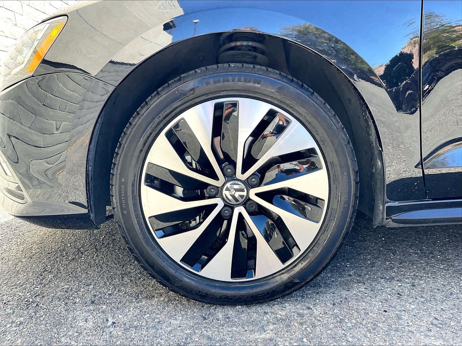 Used 2015 Volkswagen Jetta SEL Premium FWD image 8