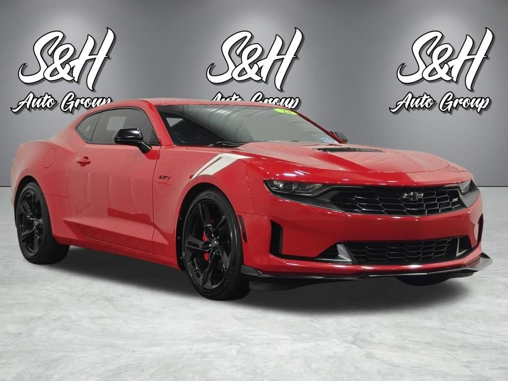 Used 2022 Chevrolet Camaro LT w/ RS Package image 2