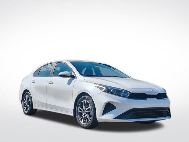 Certified 2022 Kia Forte LXS
