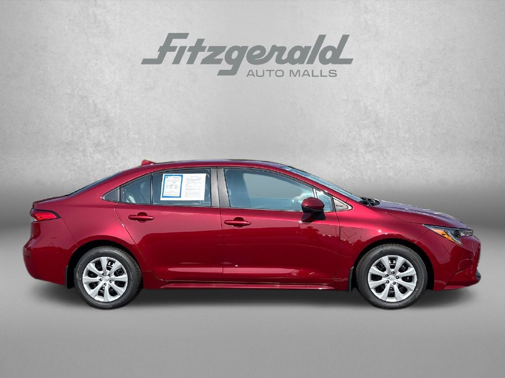 Used 2026 Toyota Corolla LE FWD image 9