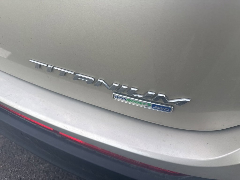 Used 2018 Ford Edge Titanium w/ Equipment Group 301A image 5