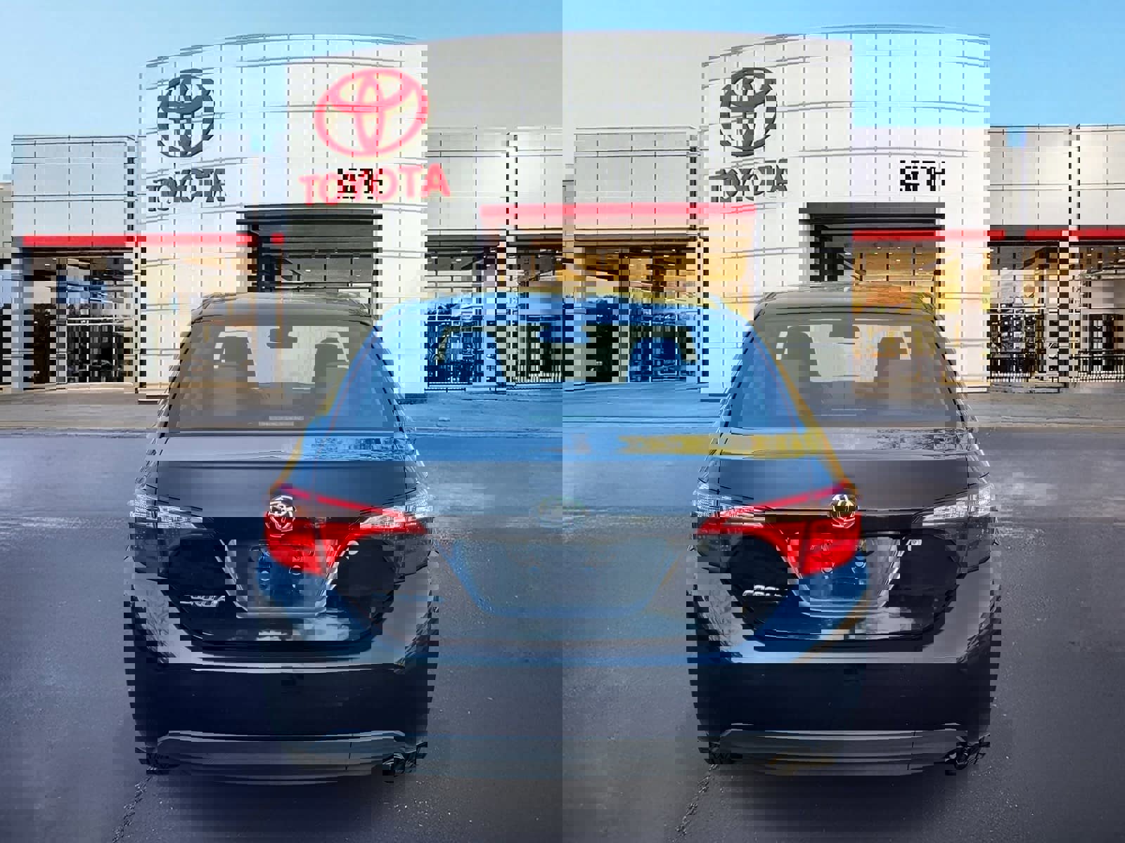 Used 2019 Toyota Corolla LE image 6