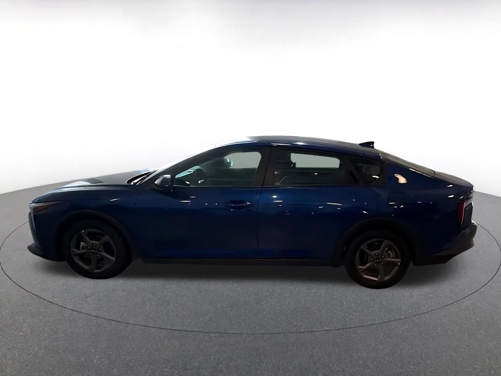 Used 2025 Kia K4 FWD image 8