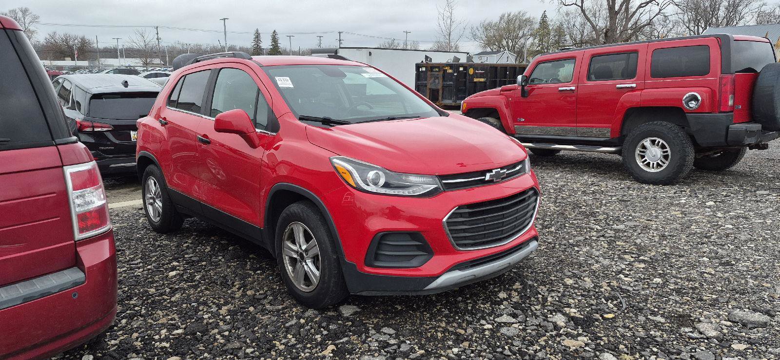 Used 2017 Chevrolet Trax LT w/ Sun & Sound Package image 2