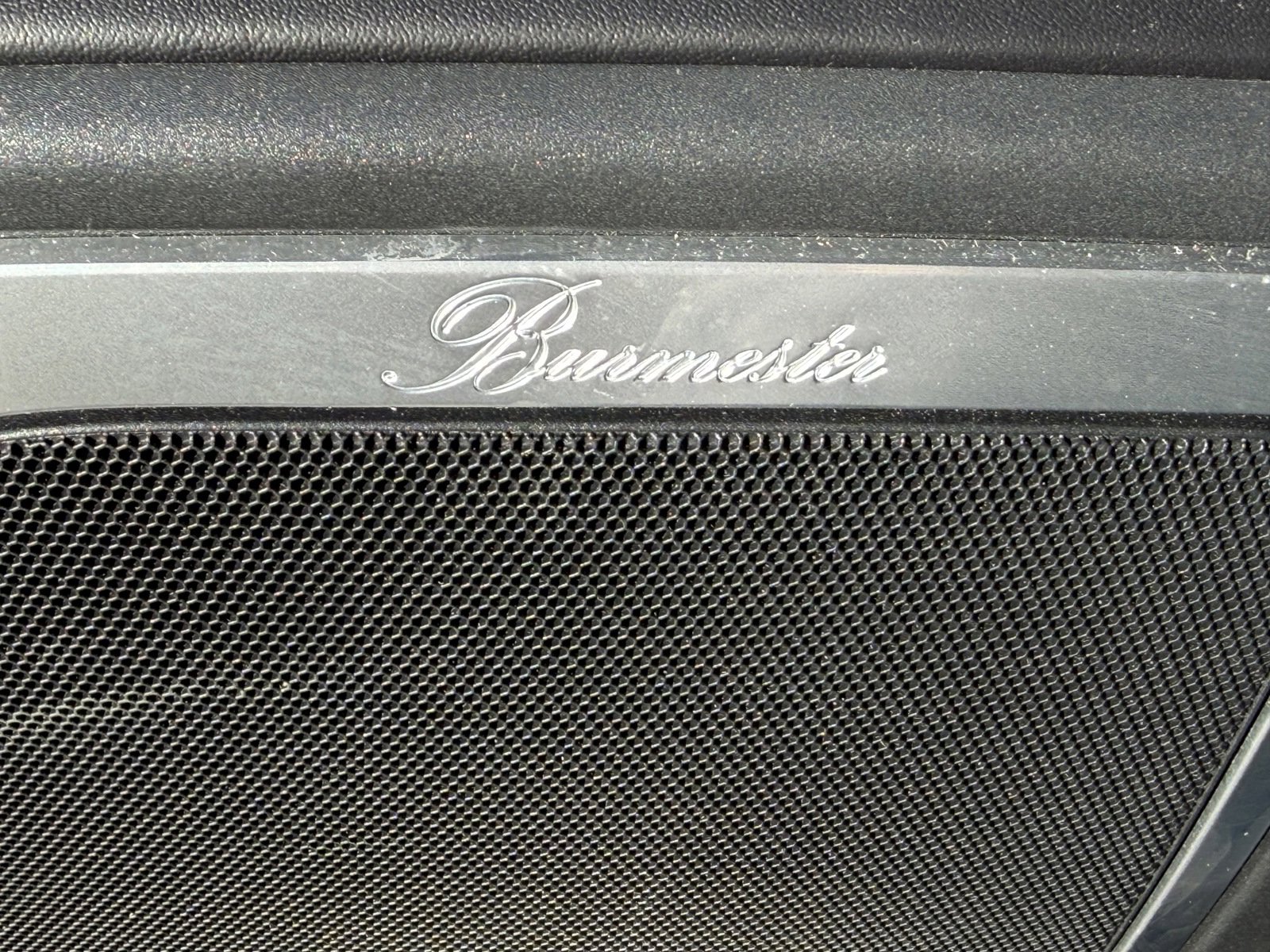 Used 2016 Porsche Cayenne Turbo S image 25