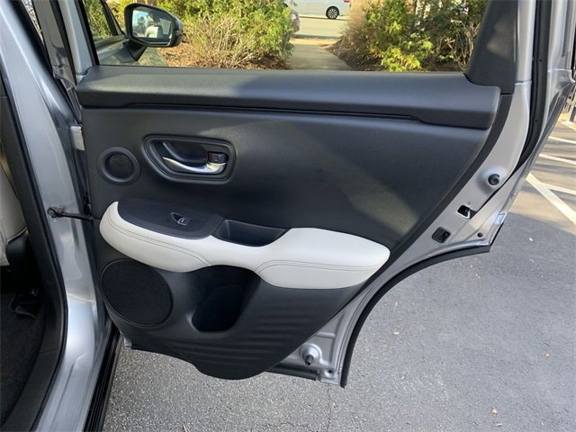 Used 2023 Honda HR-V EX-L image 11