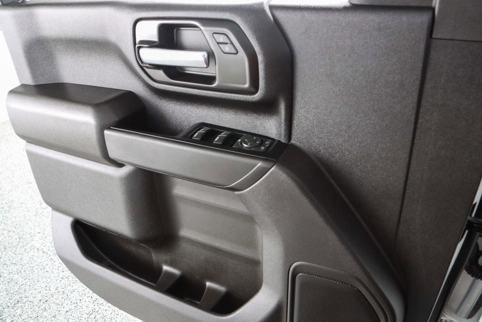 Used 2024 Chevrolet Silverado 2500 Custom image 22