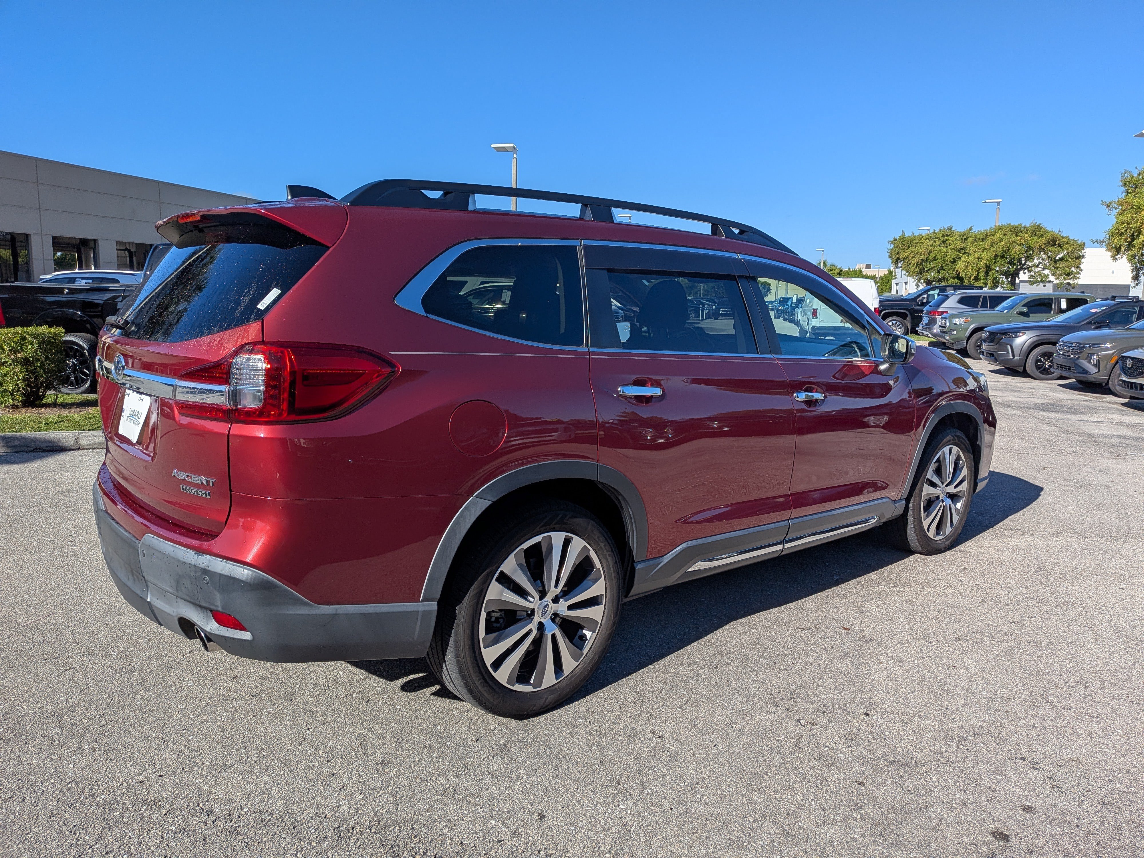 Used 2020 Subaru Ascent Touring AWD/4WD image 4