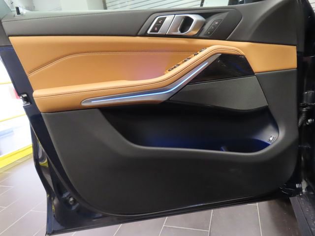 Used 2026 BMW X5 xDrive50e w/ Executive Package image 9