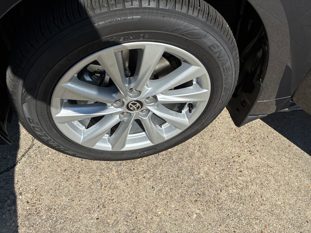 New 2026 Toyota Corolla SE image 32