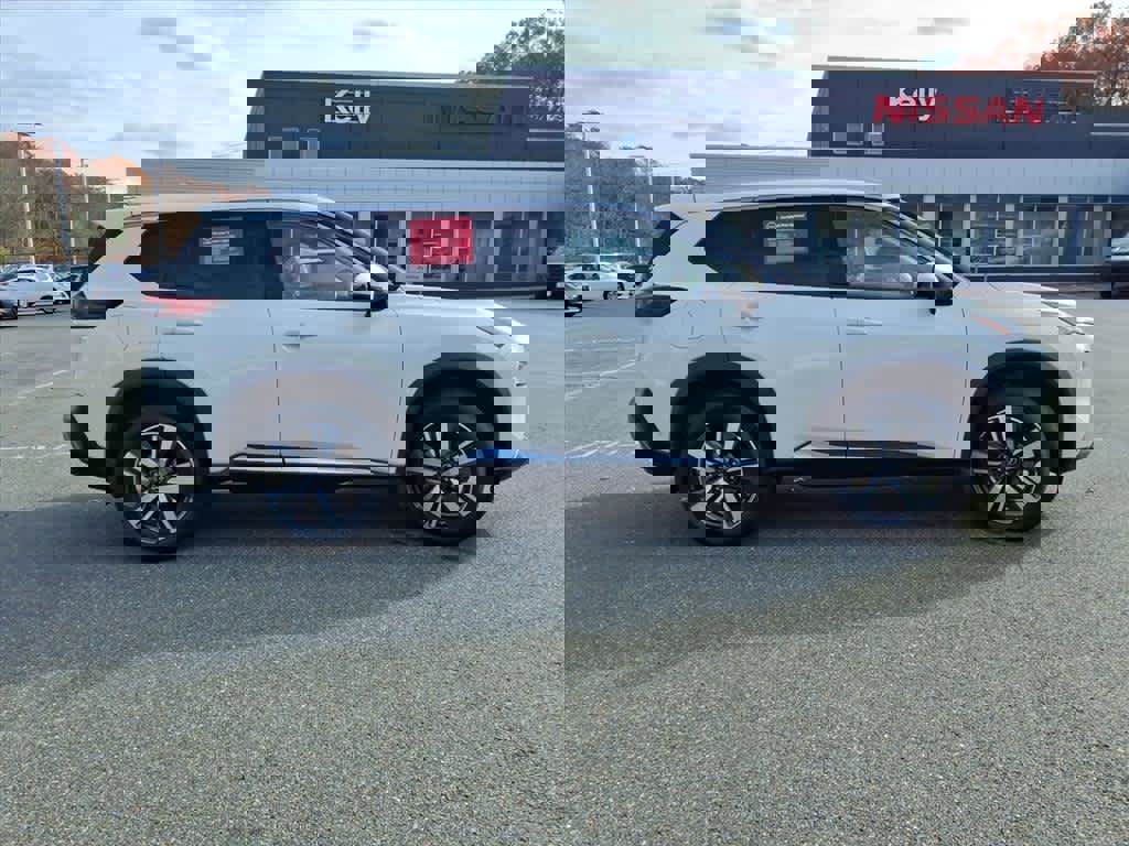 Certified 2023 Nissan Rogue SL w/ SL Premium Package image 4