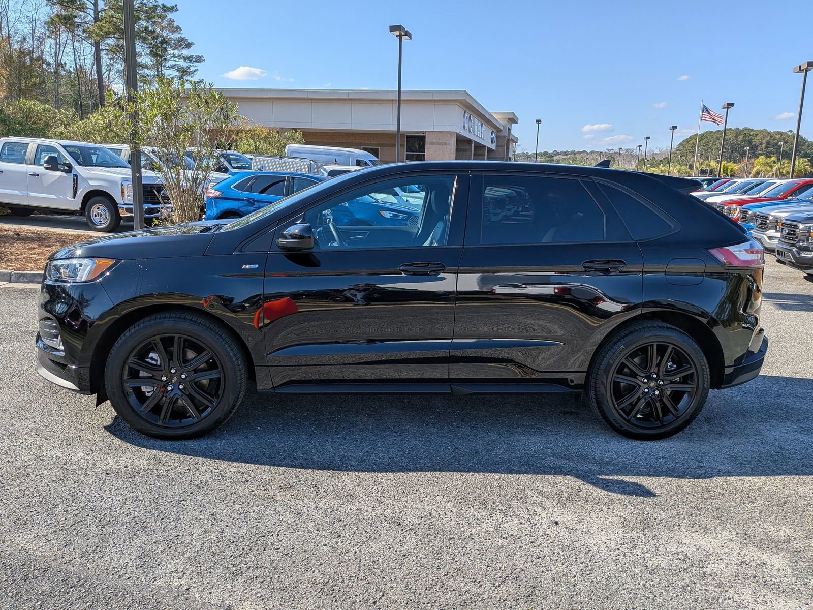 Certified 2024 Ford Edge ST-Line image 8