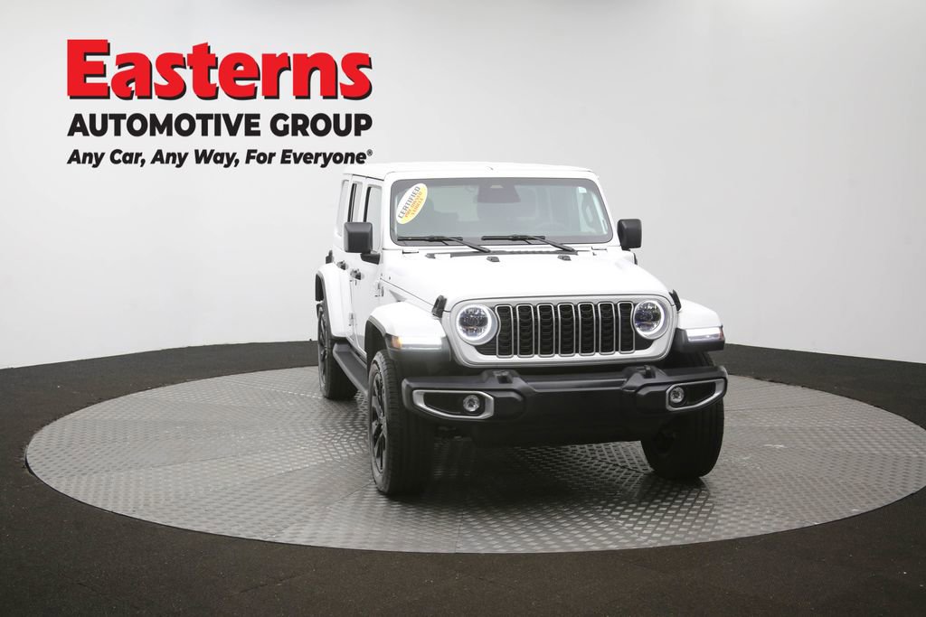 Used 2025 Jeep Wrangler Unlimited Sahara AWD/4WD image 47