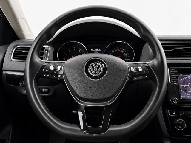 Used 2017 Volkswagen Jetta SEL FWD image 30