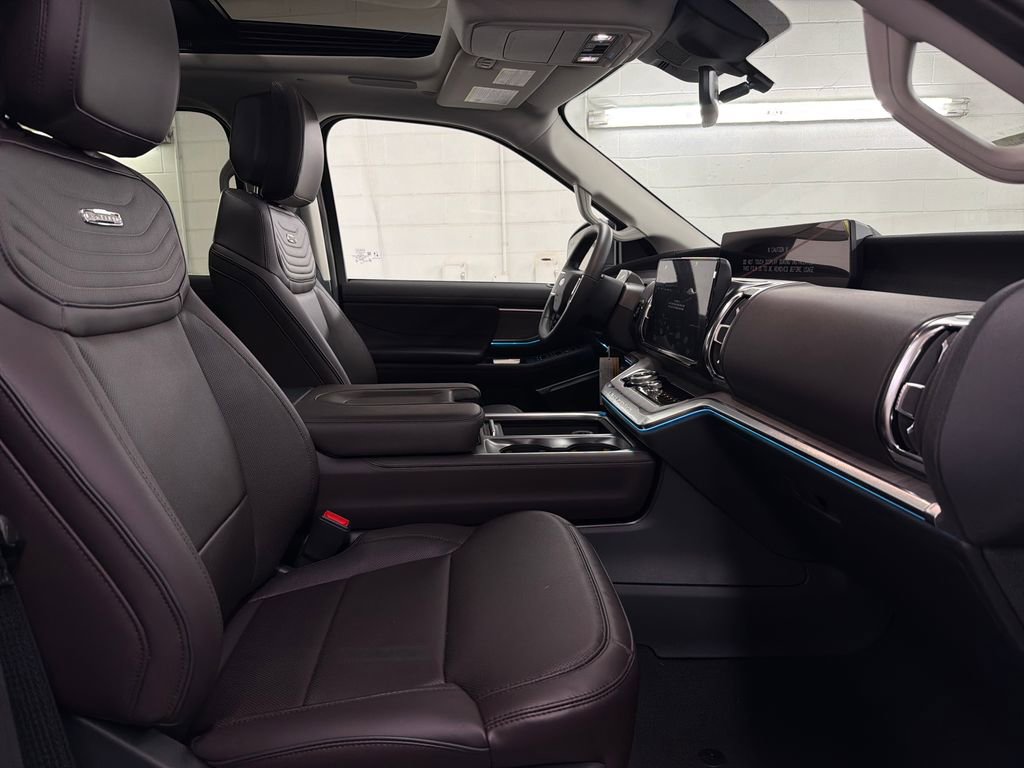 New 2026 Ford Expedition Platinum image 29