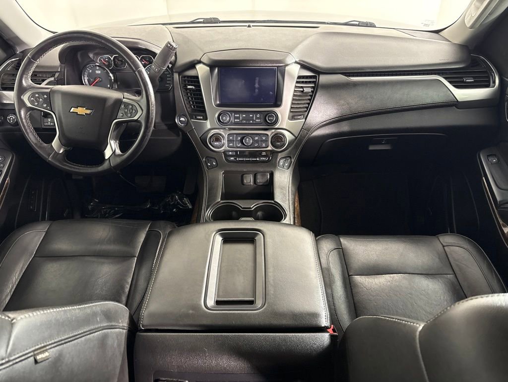 Used 2018 Chevrolet Tahoe LT w/ Luxury Package RWD image 17