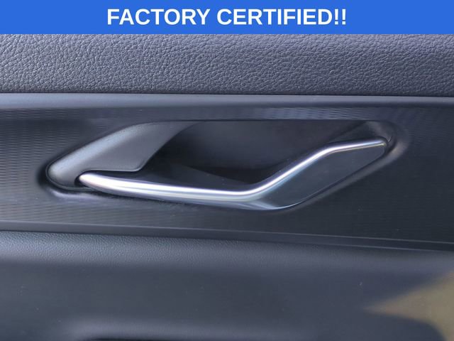 Certified 2024 Jeep Grand Cherokee Altitude image 33