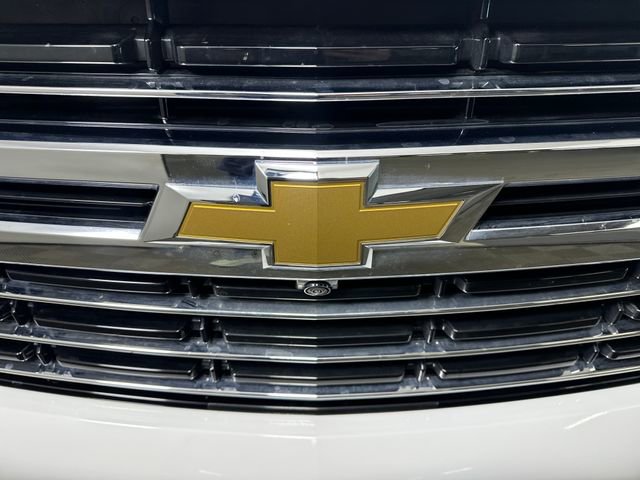 Used 2024 Chevrolet Tahoe LT w/ LT Signature Package image 9