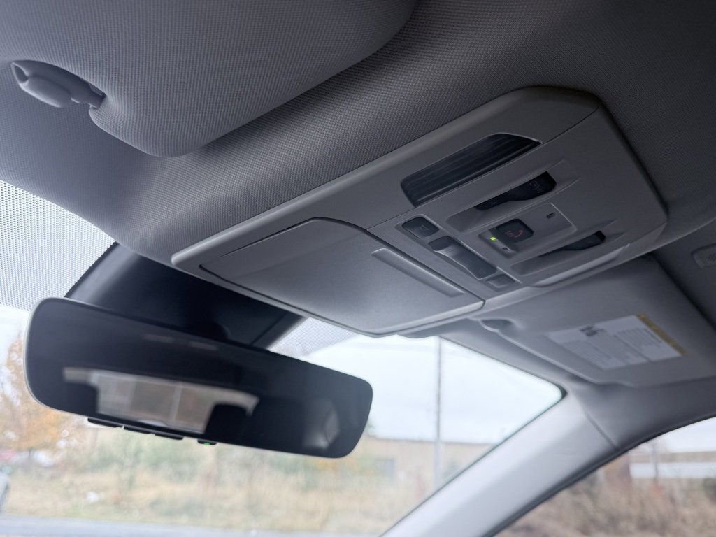 Used 2024 Toyota Highlander XLE image 21