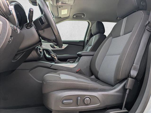 Used 2025 Chevrolet Blazer LT AWD/4WD image 15