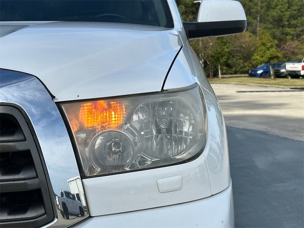 Used 2015 Toyota Sequoia SR5 image 31