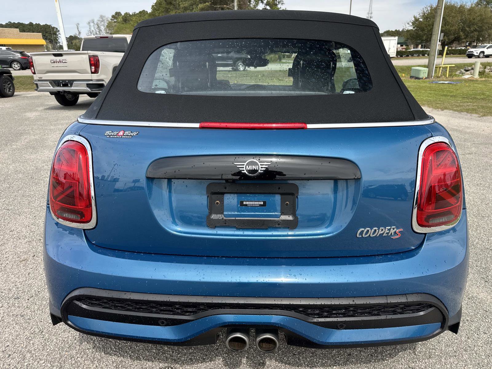 Used 2022 MINI Cooper S w/ Driver Assistance Package image 5