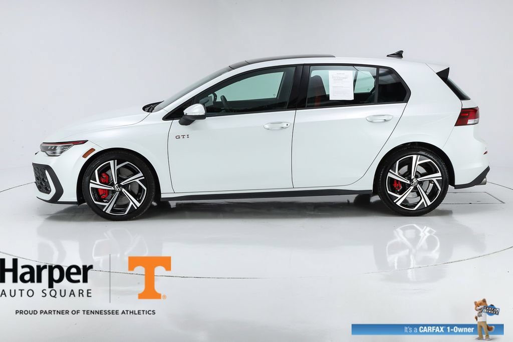 Used 2025 Volkswagen GTI SE FWD image 40
