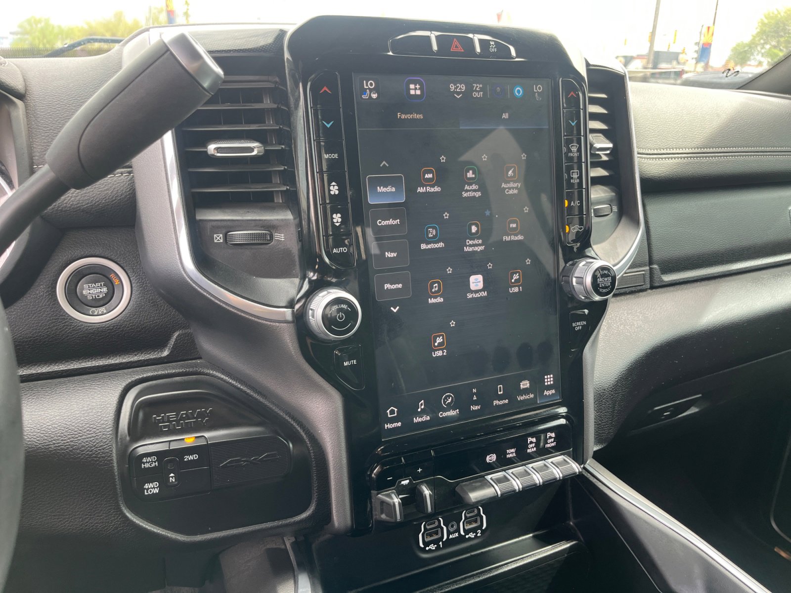 Used 2022 RAM 2500 Laramie w/ Night Edition AWD/4WD image 27